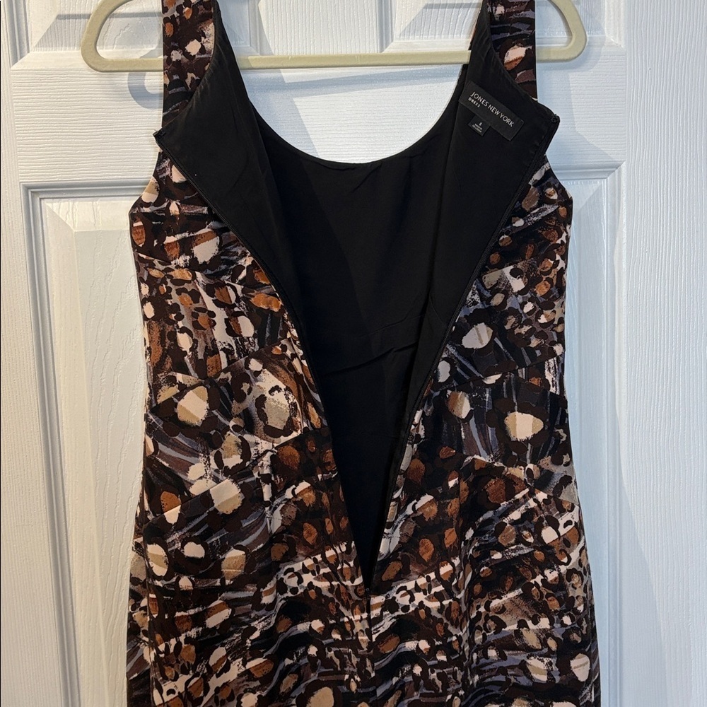 ⭐️ Jones New York Brown and Black Patterned Dress - size 6 - Picture 4 of 11